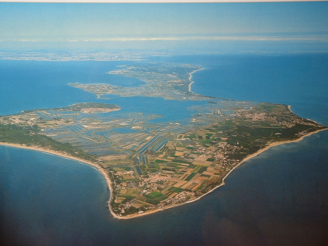 Ile de Ré from the sky showing the shape of the island and main towns
