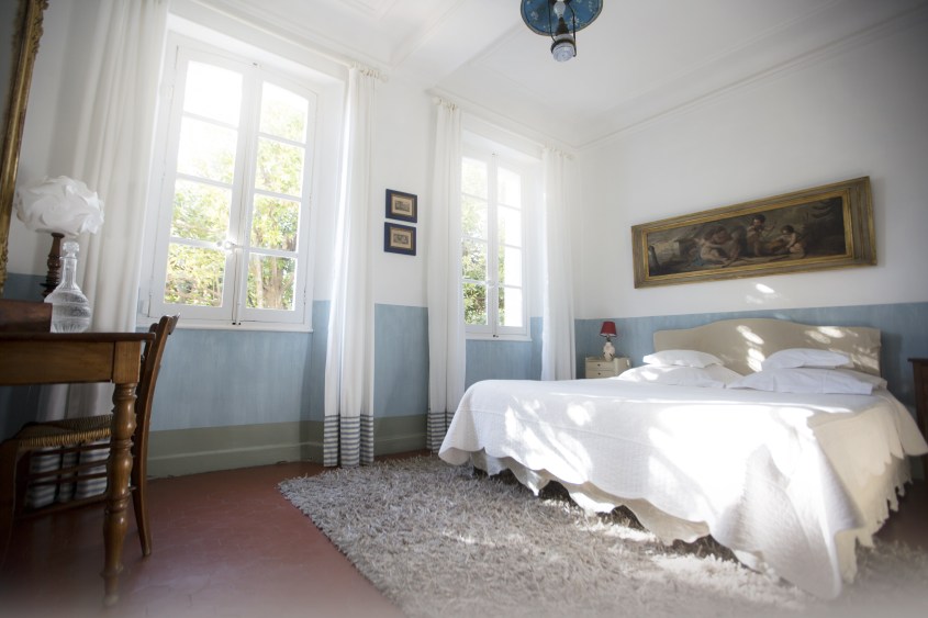 La Bastide in Antibes bedroom in blues and whites 